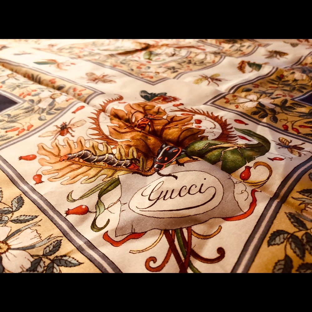 Gucci large silk printed scarf